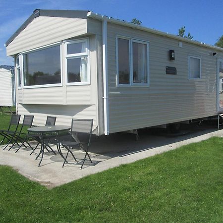 Tollerton Holiday Park Huby Экстерьер фото